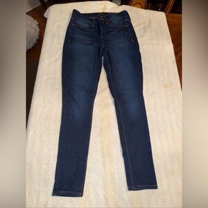 Banana Republic Ladies Size 0 Super Stretch Legging Fit Jean